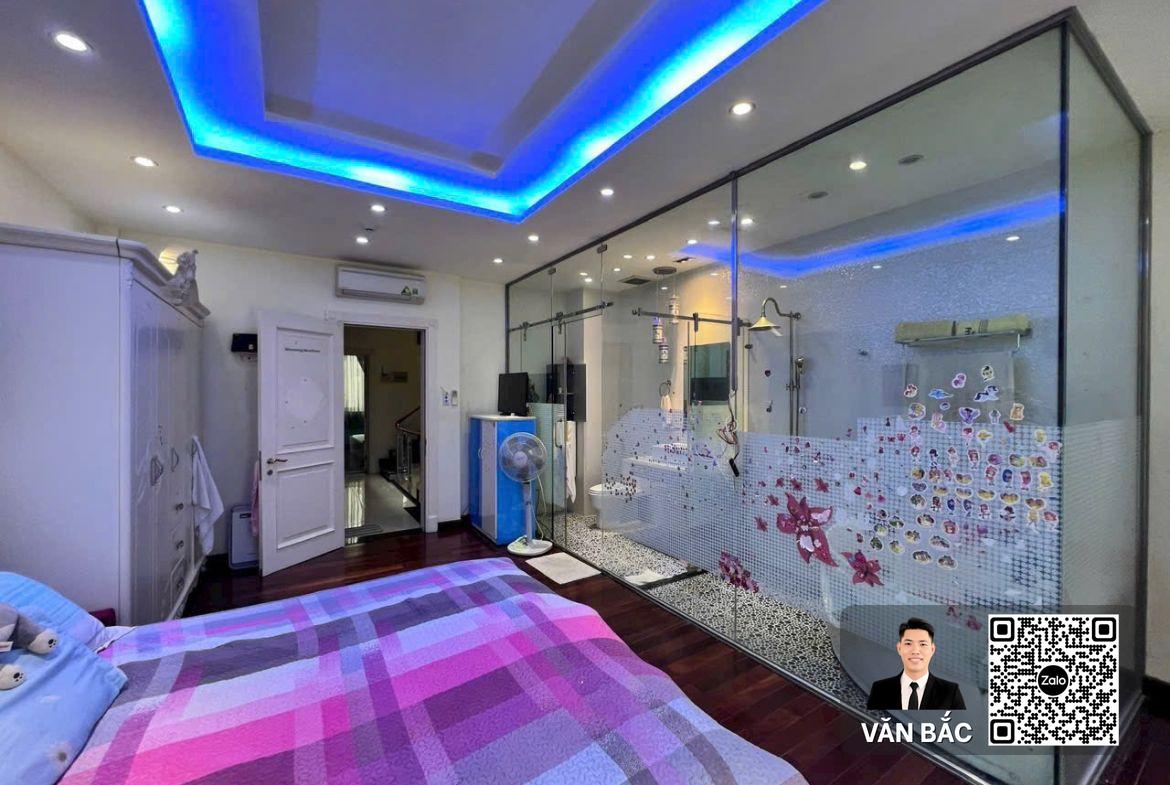 ban-gap-nha-pho-him-lam-quan-7-mat-tien-duong-so-2-dt-5x20m-ham-5-lau-huong-nam-gia-30-tỷ (5)
