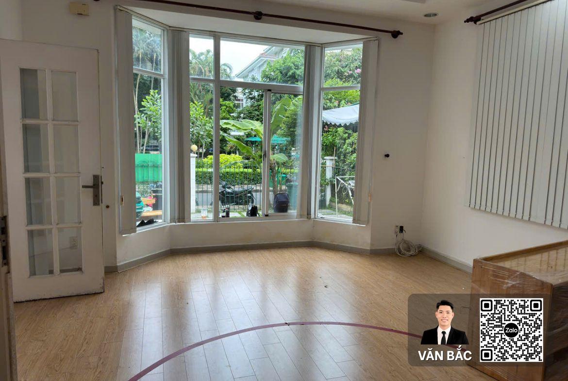 cho-thue-biet-thu-don-lap-mỹ-gia-1-dt-15x19m-3-lau-huong-dong-nam-view-cong-vien-gia-2800-usd (12)