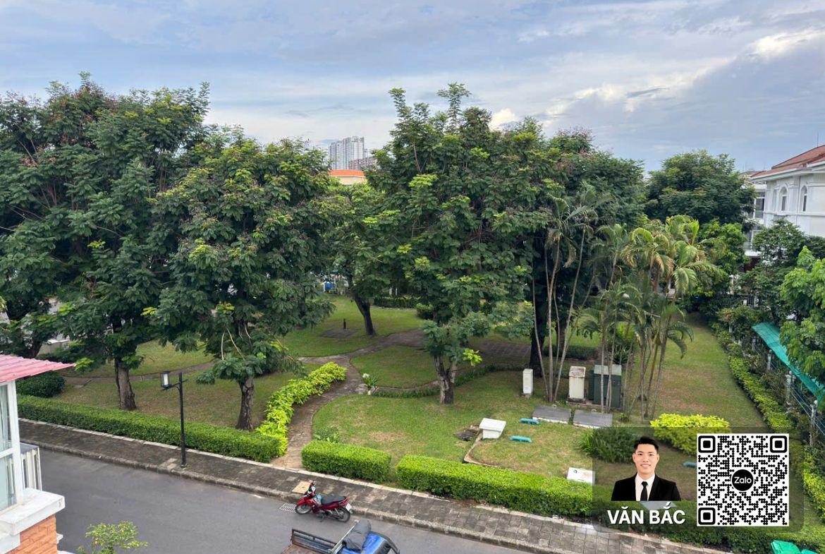 cho-thue-biet-thu-don-lap-mỹ-gia-1-dt-15x19m-3-lau-huong-dong-nam-view-cong-vien-gia-2800-usd (13)