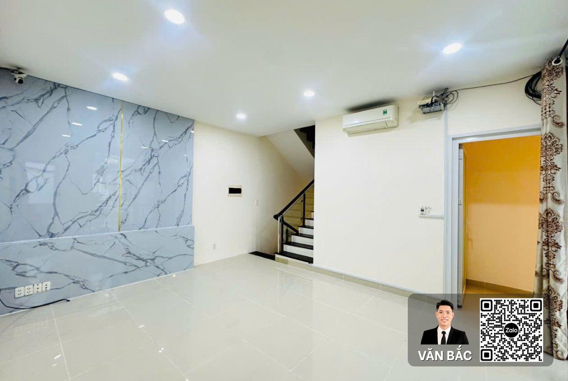 cho-thue-biet-thu-goc-san-vuon-mỹ-thai-2b-phu-mỹ-hung-huong-dong-nam-dt-16x16m-3-lau-gia-5000-usd-thang (8)