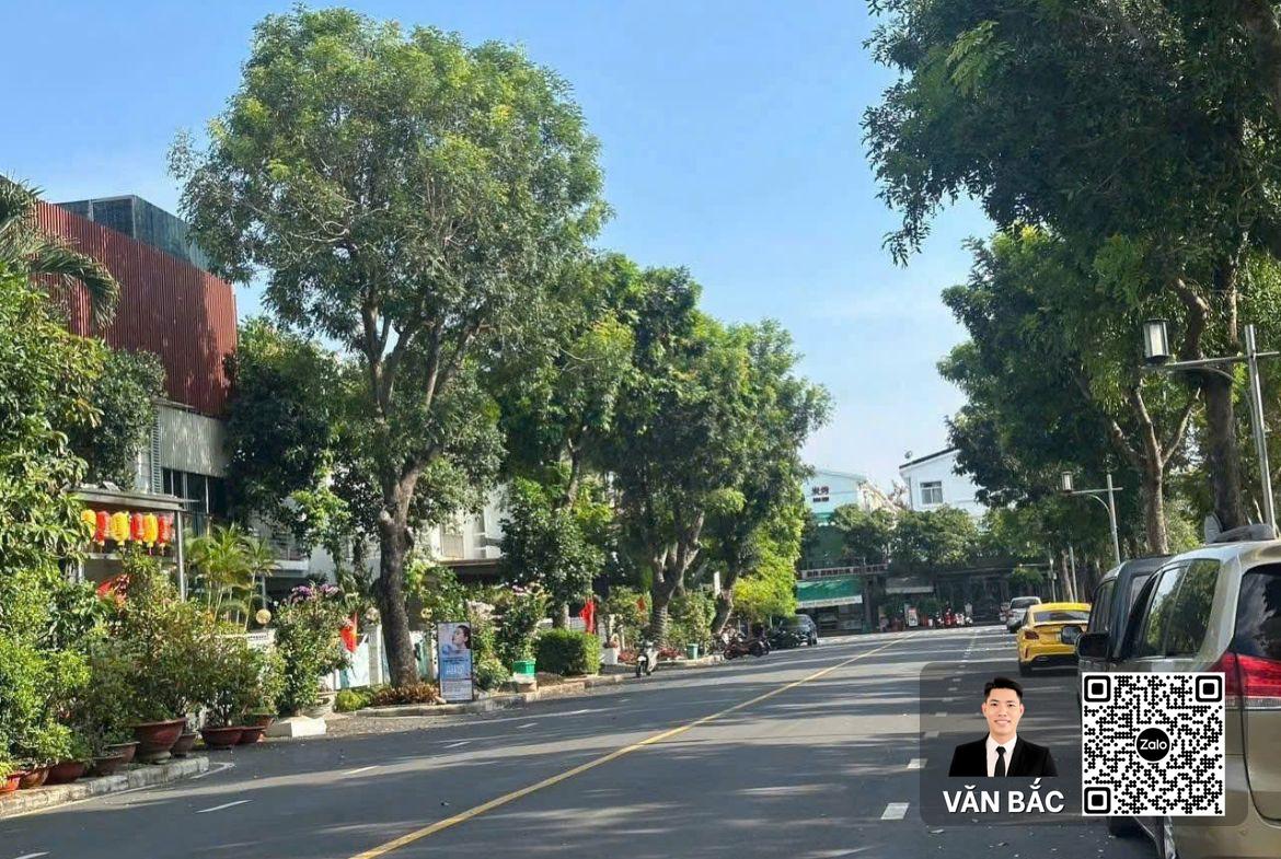 cho-thue-biet-thu-tu-lap-a4-10-mỹ-gia-1-mat-tien-duong-tieu-nam-cong-vien-2ha-dt-15×17-5m-3-lau-gia-5-000-usd-thang (7)