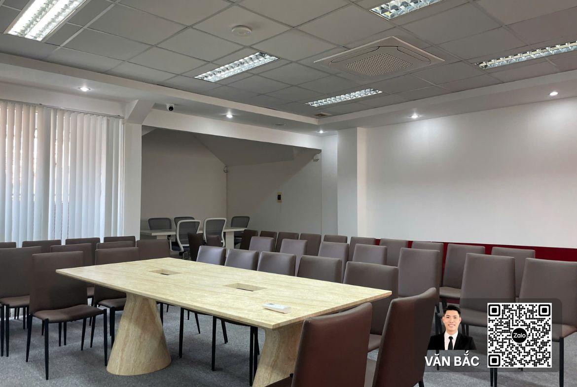 cho-thue-biet-thu-van-phong-kdc-him-lam-quan-7-co-thang-may-san-trong-suot-dt-7-5x20m-ham-4-lau-gia-110-trieu (10)