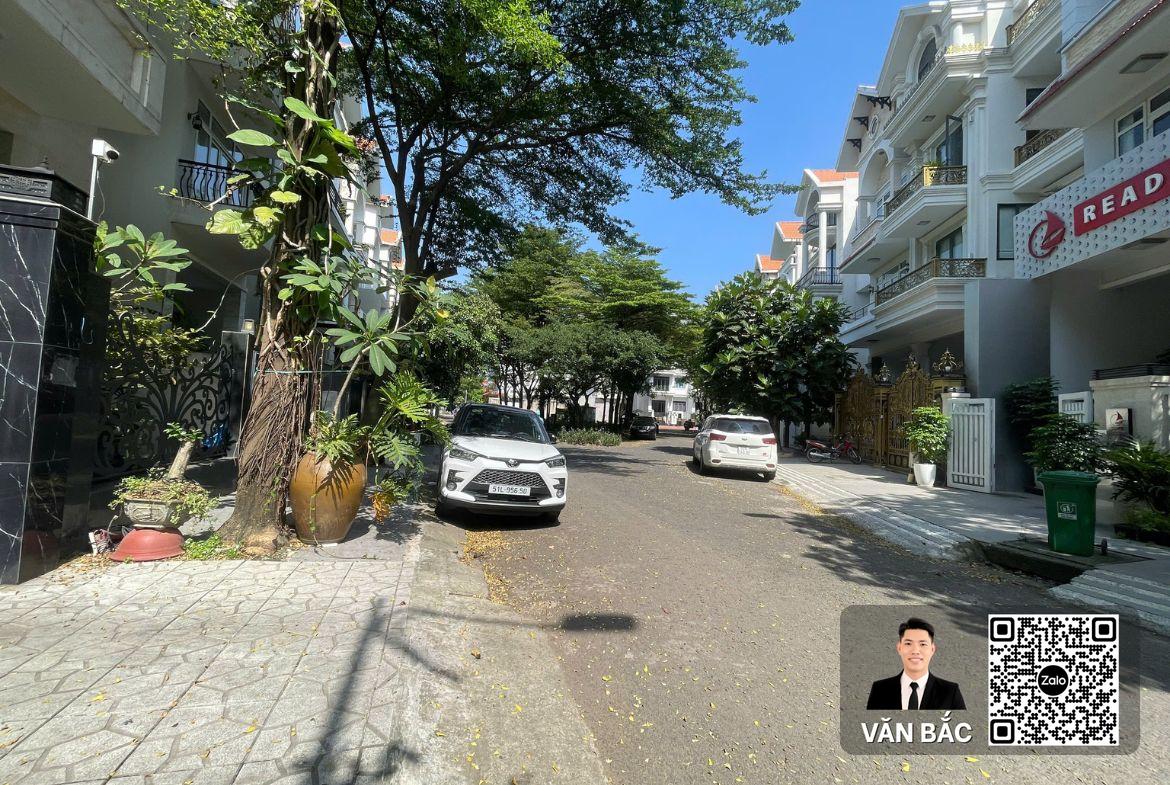 cho-thue-biet-thu-van-phong-kdc-him-lam-quan-7-co-thang-may-san-trong-suot-dt-7-5x20m-ham-4-lau-gia-110-trieu (12)