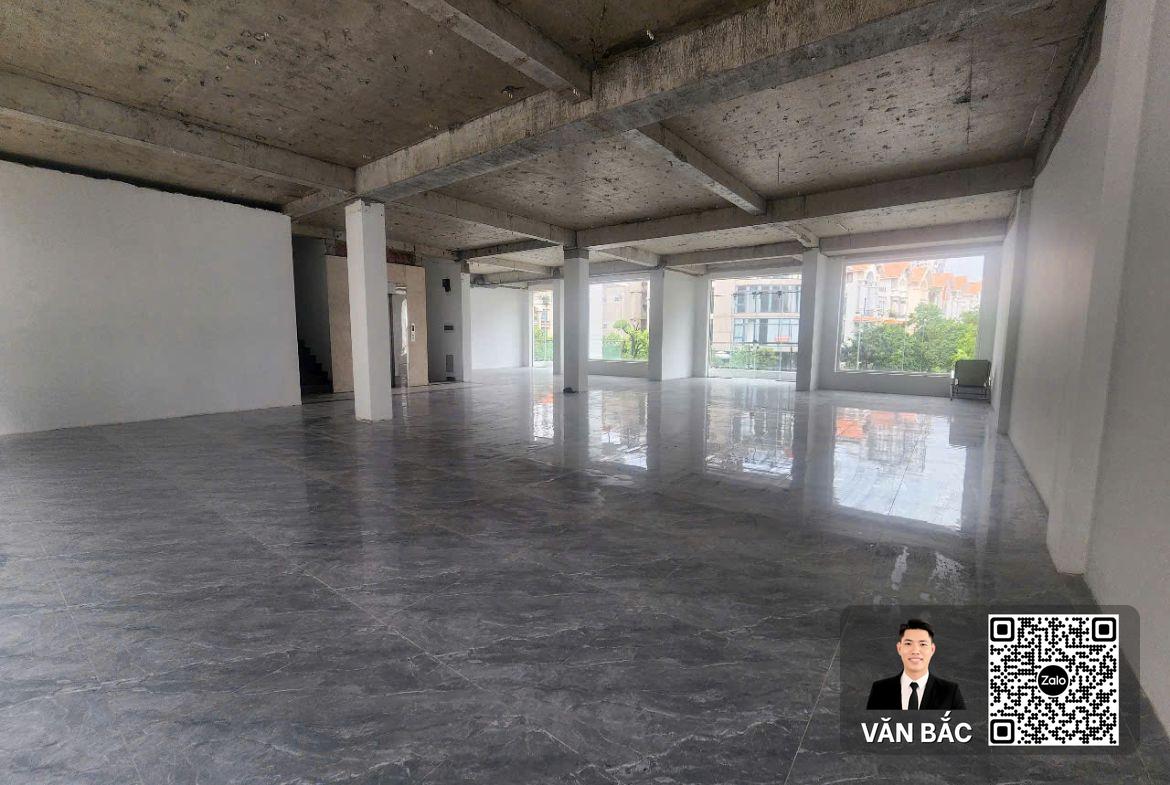 ban-cho-thue-nguyen-can-toa-nha-kdc-him-lam-quan-7-mat-tien-hoang-trong-mau-dt-15x20m-300m²-ham-4-lau-ban-150-tỷ-thue-260-trieu-thang (3)