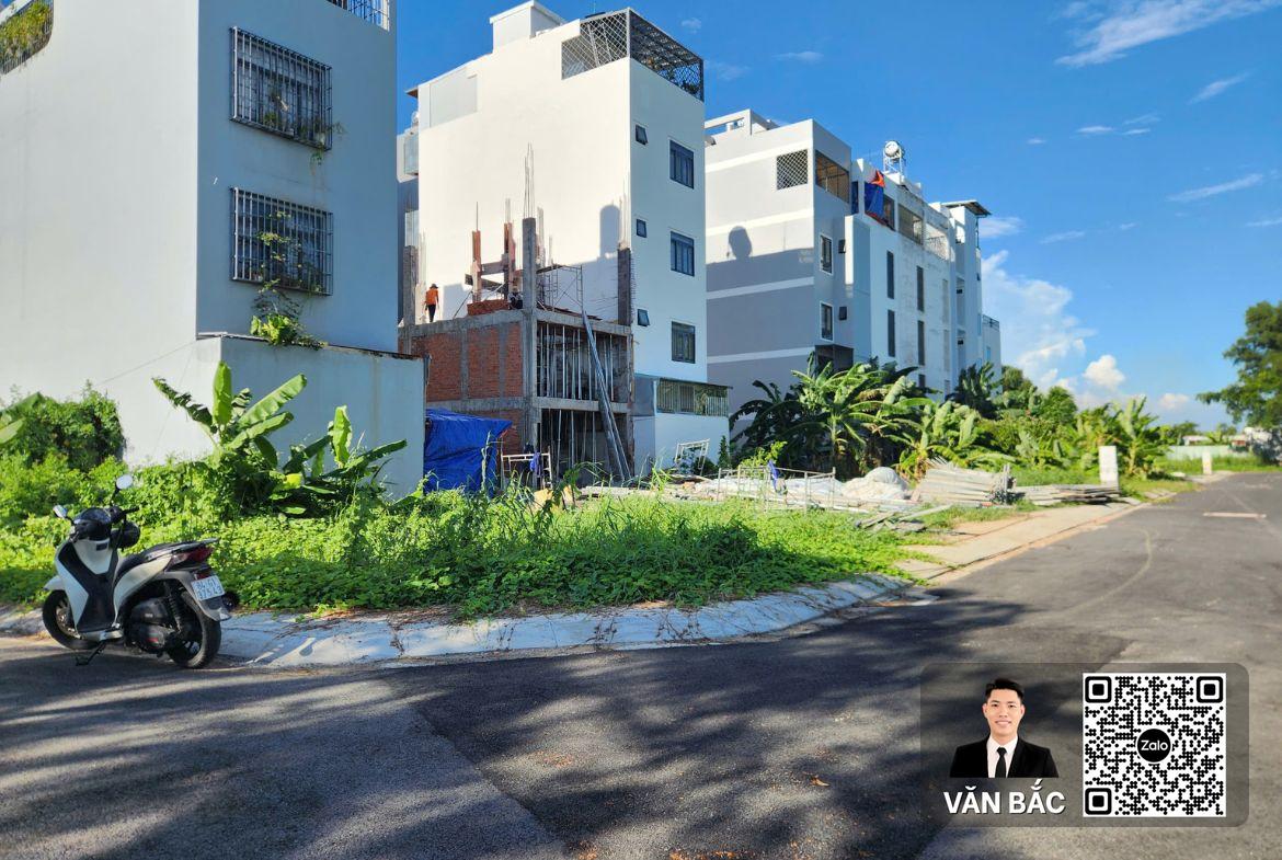 ban-gap-5-lo-dat-nen-hoang-quoc-viet-quan-7-dien-tich-5x12m-so-hong-rieng-gpxd-tret-lung-3-lau-gia-7-6-tỷ (2)