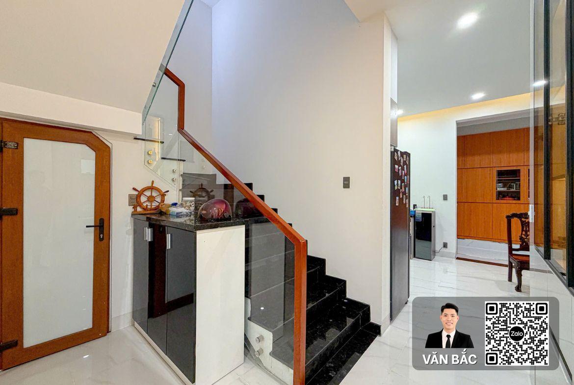 biet-thu-2-mat-tien-h1-duong-so-3-jamona-city-view-cong-vien-dt-11x17m-3-lau-vi-tri-doc-ton-30-ty (6)