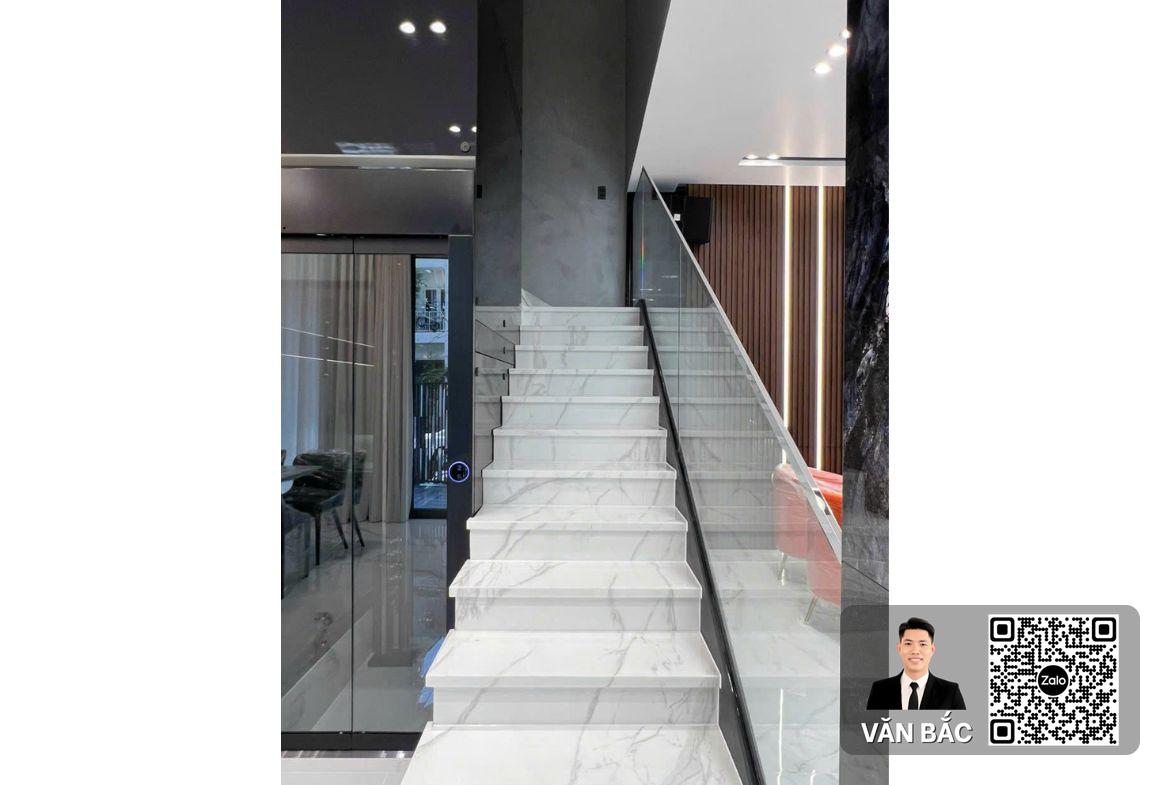 biet-thu-2-mat-tien-mỹ-thai-1-phu-mỹ-hung-dien-tich-10x20m-189-9m²-3-tang-sang-trong-gia-ban-80-tỷ (4)