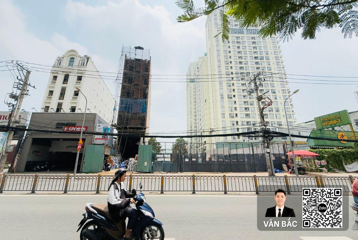 cho-thue-dat-mat-tien-nguyen-thi-thap-quan-7-dien-tich-1-100m²-20x50m-doi-dien-sieu-thi-go-thue-300-trieu-thang (1)