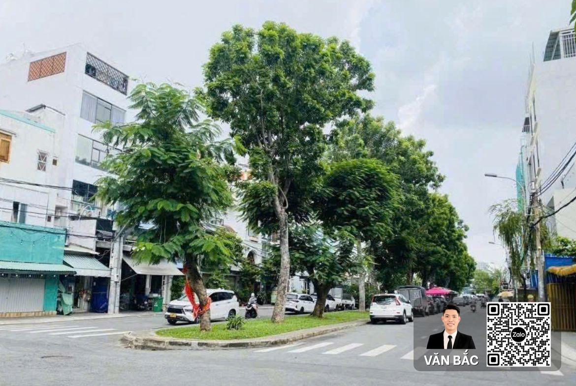 nha-pho-co-thang-may-duong-doi-30m-tan-kieng-quan-7-dt-4x18m-4-tang-noi-that-cao-cap-co-phong-xong-hoi-gia-188-tỷ (1)