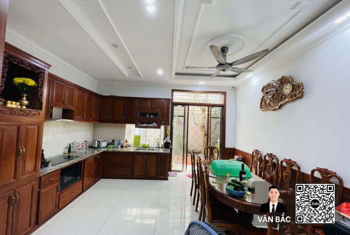 nha-pho-khu-compound-jamona-city-quan-7-dien-tich-5x17m-85m²-tret-2-lau-san-thuong-huong-dong-nam-ban-17-tỷ (7)