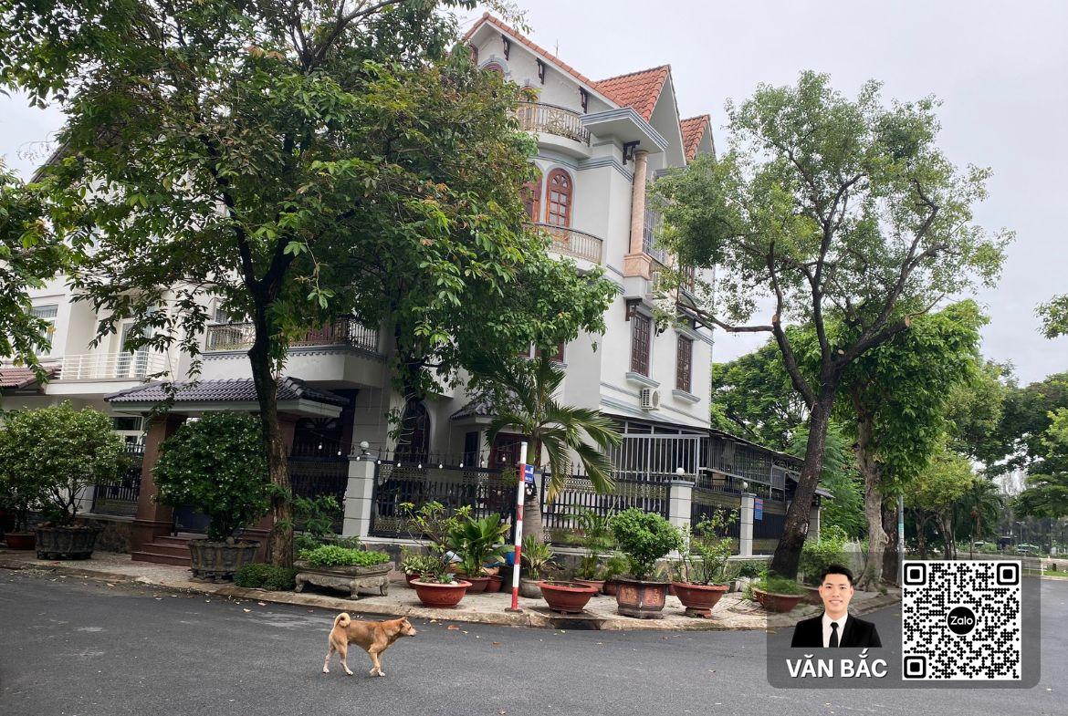 biet-thu-2-mat-tien-duong-so-17-duong-so-18-kdc-sadeco-ven-song-q7-dt-240m²-14x18m-4-lau-gia-60-tỷ (1)