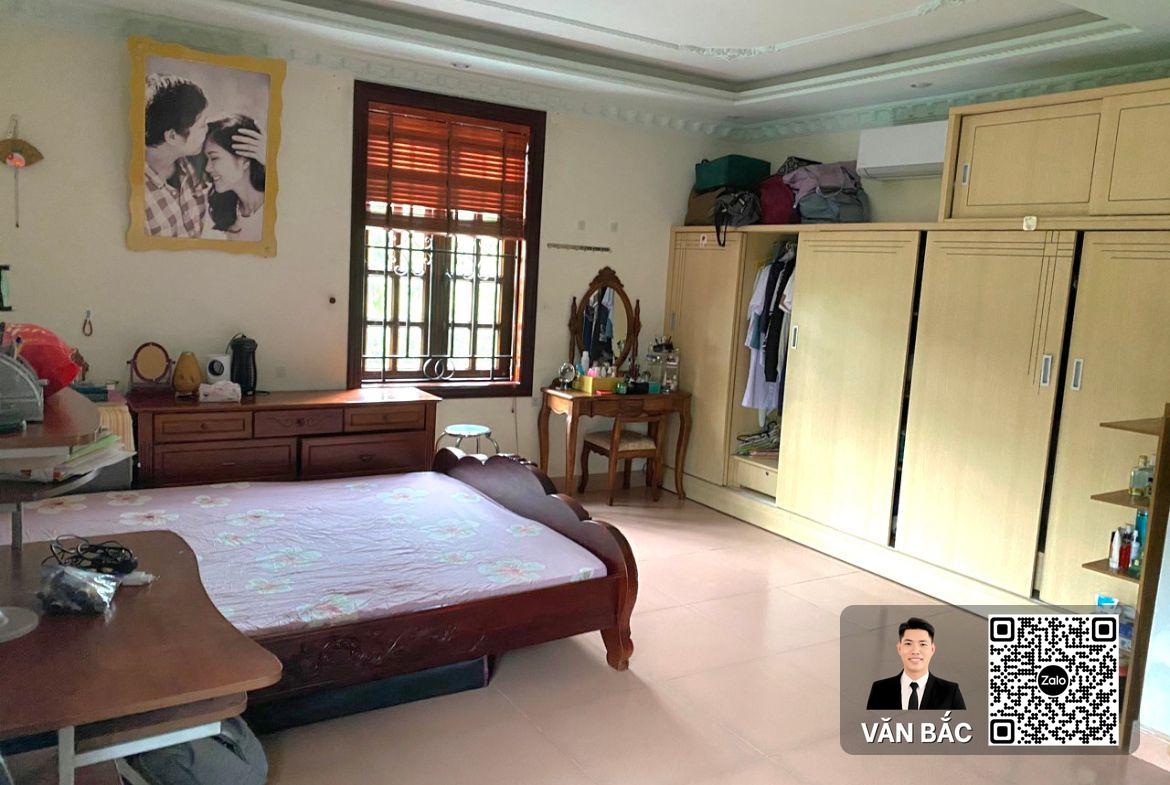 biet-thu-2-mat-tien-duong-so-17-duong-so-18-kdc-sadeco-ven-song-q7-dt-240m²-14x18m-4-lau-gia-60-tỷ (4)