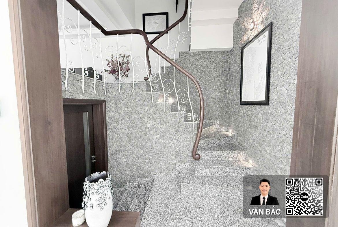 biet-thu-compound-nam-phu-villas-quan-7-dien-tich-12x24m-288m²-tret-lung-2-lau-hdt-80-trieu-thang-ban-45-tỷ (17)