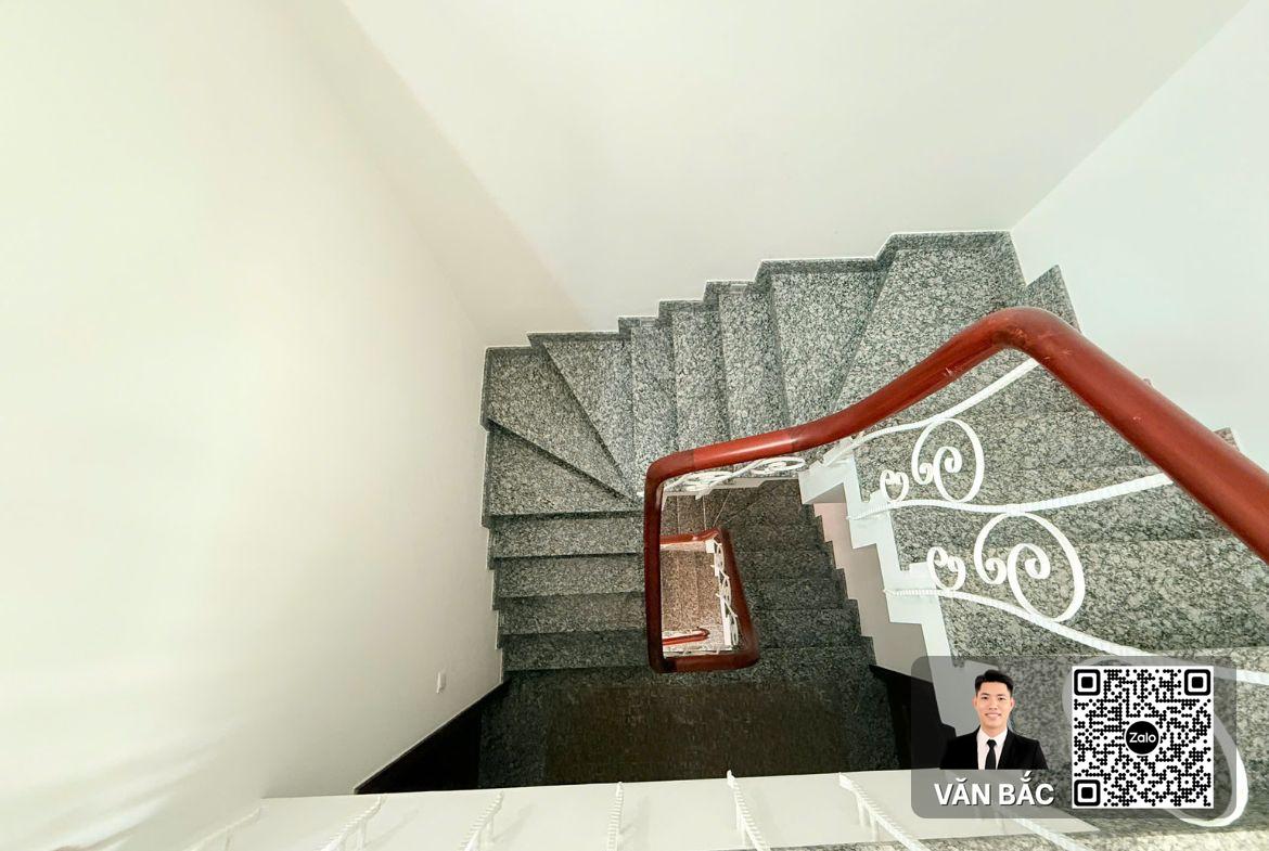 biet-thu-compound-nam-phu-villas-quan-7-dien-tich-12x24m-288m²-tret-lung-2-lau-hdt-80-trieu-thang-ban-45-tỷ (18)