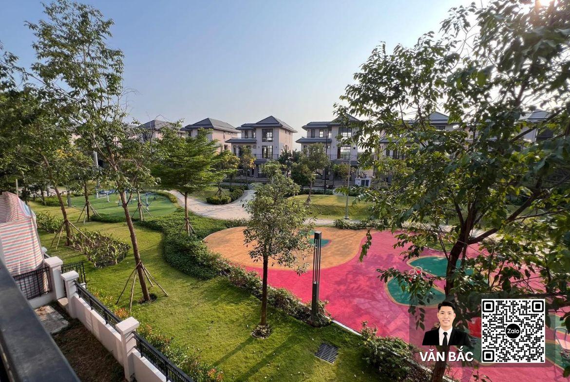 biet-thu-zeitgeist-gs-metro-city-duong-d9-dien-tich-9-5x17m-tret-2-lau-nha-tho-huong-dong-ban-23-8-tỷ (3)