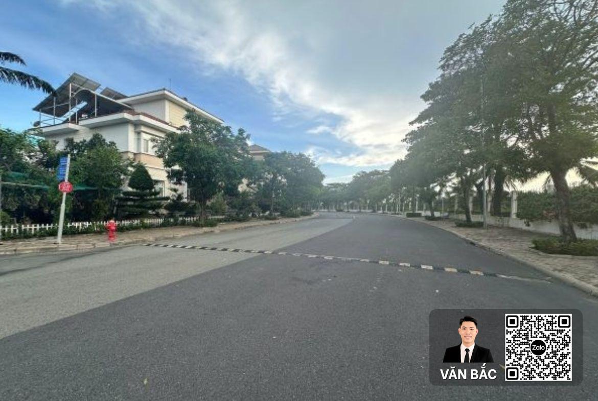 dinh-thu-don-lap-3-mat-tien-a1-56-chateau-phu-mỹ-hung-q7-dt-535m²-view-song-truc-dien-4-lau-ban-250-tỷ (2)