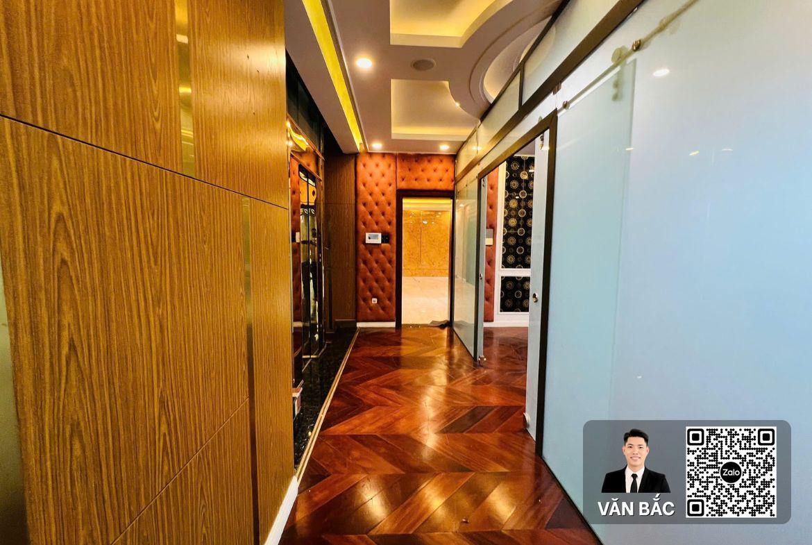biet-thu-goc-khu-biet-thu-kieu-dam-793-55-19a-tran-xuan-soan-tan-hung-q7-dt-14-5x21m-304-5m²-4-lau-gia-44-4-tỷ-tl (8)