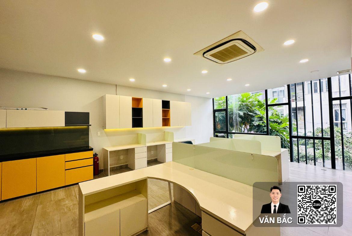 giam-soc-4-tỷ-nha-ham-4-lau-thang-may-san-trong-suot-duong-so-7-kdc-phu-mỹ-vph-q7-dt-6x21m-san-445m²-gia-24-tỷ (6)