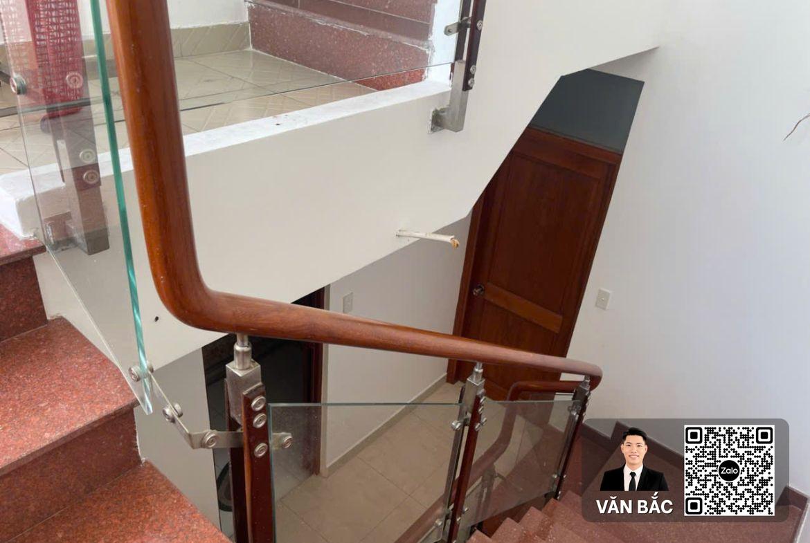 nha-mat-tien-view-song-duong-so-40-kdc-an-phu-hung-q7-dt-4x18m-72m²-tret-3-lau-5-phong-5-wc-ban-19-5-tỷ-tl (8)